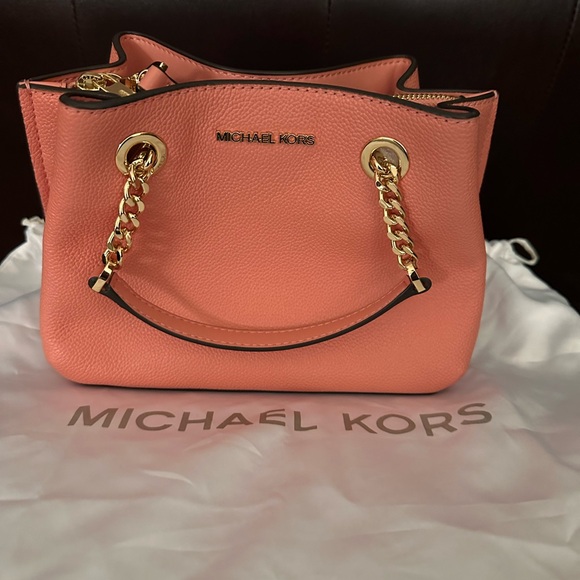 Michael Kors Teagen Small Messenger bag in peach color New - Picture 7 of 10